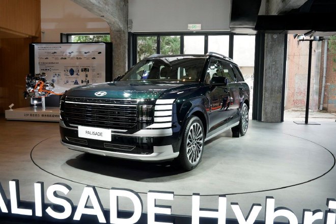 混动系统很有亮点 新一代帕里斯帝中国首秀