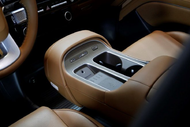 混动系统很有亮点 新一代帕里斯帝中国首秀