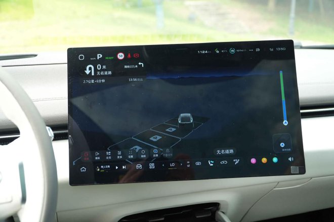 驾驶辅助 操控全升级 2026款深蓝L07跑起来更爽了