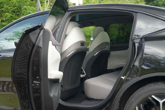 驾驶辅助 操控全升级 2026款深蓝L07跑起来更爽了