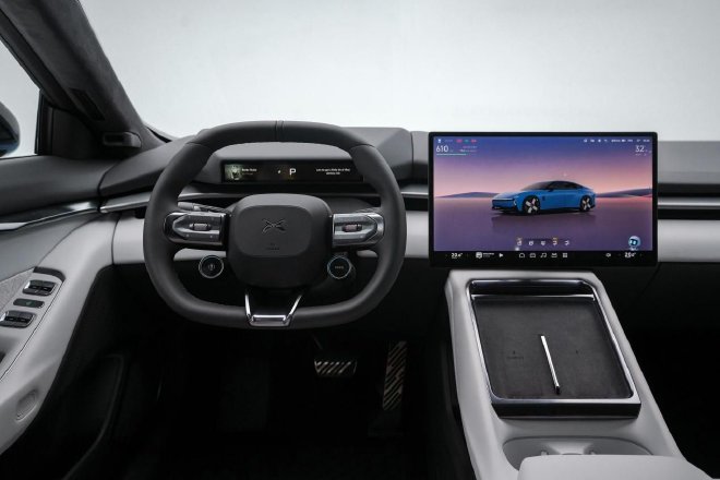 颠覆设计打破传统 全新小鹏P7迎首秀