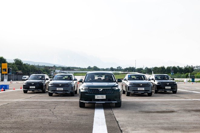 试驾捷达VS8 一款更适合全家使用的SUV