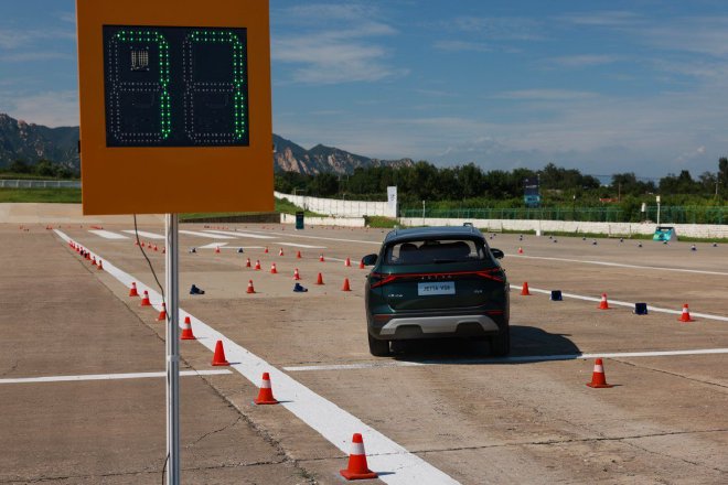 试驾捷达VS8 一款更适合全家使用的SUV