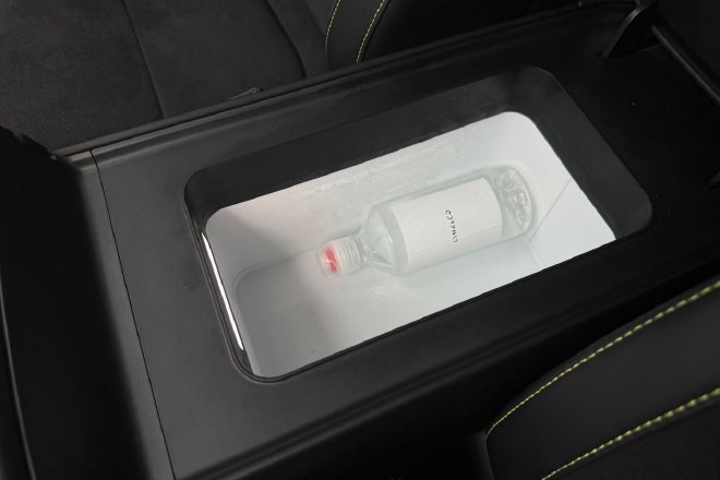 试驾领克10 EM-P ：30万内插混轿车四驱与智能的双重颠覆