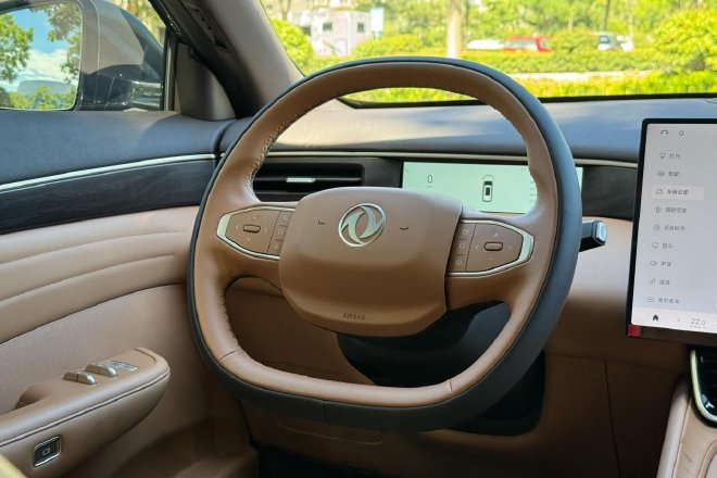 面面俱到的多面手 东风风神L8试驾体验