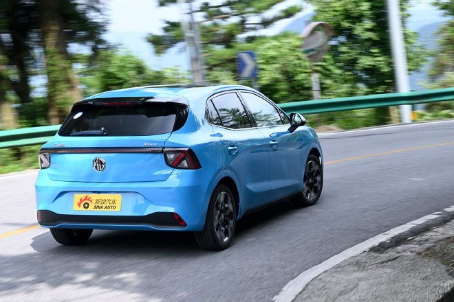 动感又实用的纯电小钢炮 全新MG4抢先试驾体验