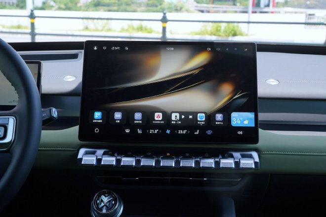 售价31.99万元起 猛士M817正式上市