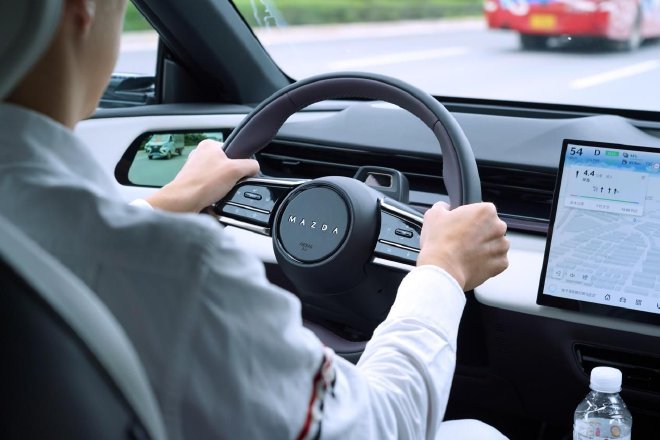 长安马自达EZ-60： 解锁新能源“人马一体”的驾控体验