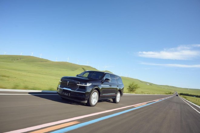 “静若伏虎 动若飞龙” 试总统座驾全新林肯领航员