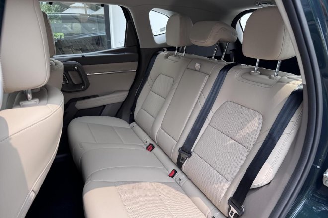 家庭泛越野中型SUV的最优选 静态体验哈弗大狗PLUS