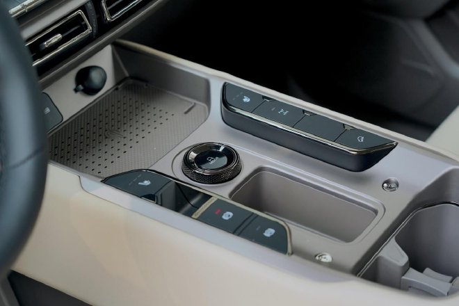 家庭泛越野中型SUV的最优选 静态体验哈弗大狗PLUS