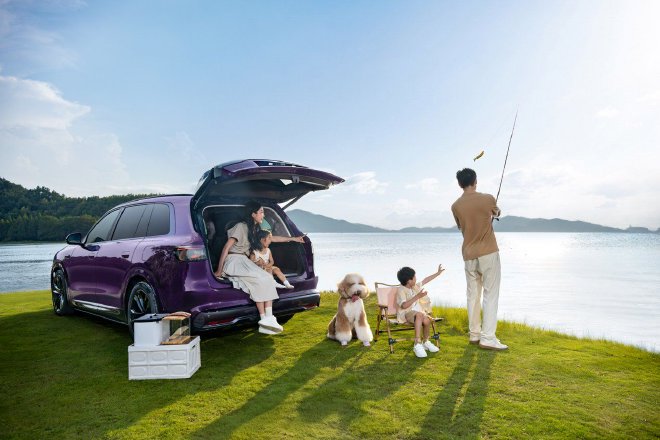 售价35.98-44.98万 问界M8纯电版正式上市