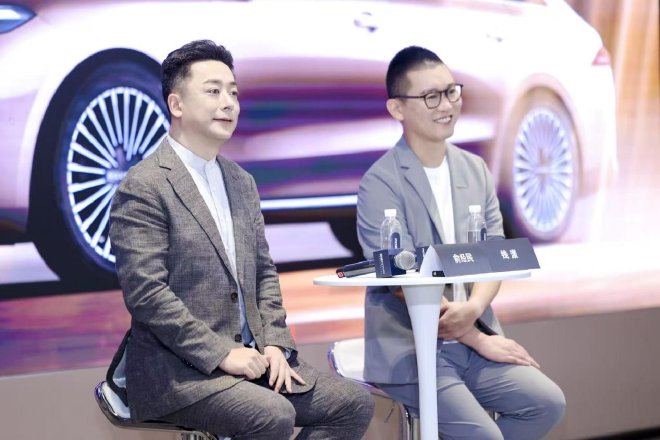 用技术溢价换价值升维 荣威M7 DMH拒绝做卷王