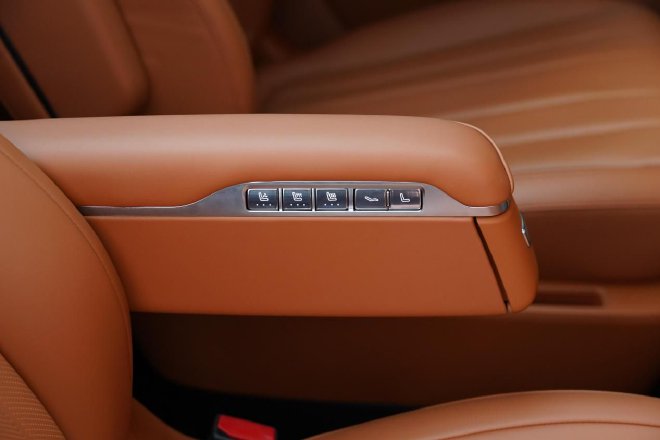 全面进化 重塑标杆 试驾全新问界M7