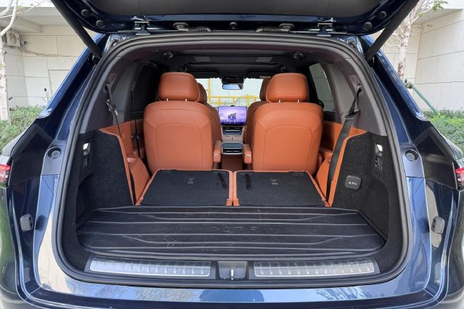 全面进化 重塑标杆 试驾全新问界M7