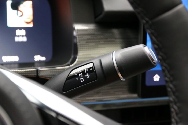 朋克？坦克？当越野车碰上潮流 实拍全新坦克400Hi4-Z