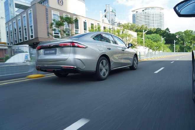 打造全能家轿标杆 银河星耀6试驾体验