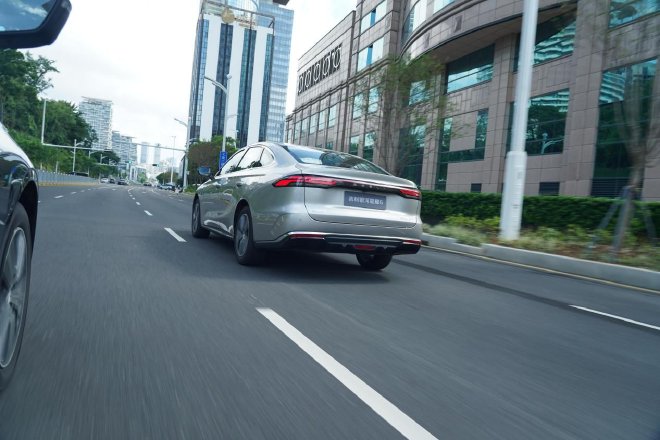 打造全能家轿标杆 银河星耀6试驾体验