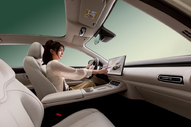 10万内唯一激光雷达纯电SUV 长安启源全新Q05上市