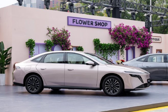 限时9.19万元起 东风日产N6正式上市