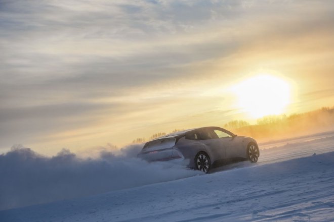 电动quattro更好玩 冰雪试驾奥迪E5 Sportback