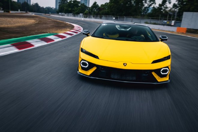 珠海赛车场试驾兰博基尼Temerario 新时代超跑的标杆