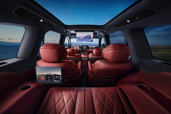 商务也要兼容智驾越野 岚图泰山正式推送首次全域OTA升级