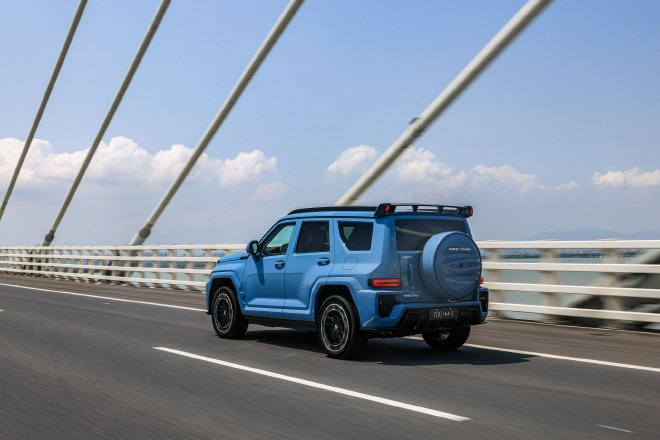 硬派SUV到底好在哪？试驾坦克700 Hi4-Z