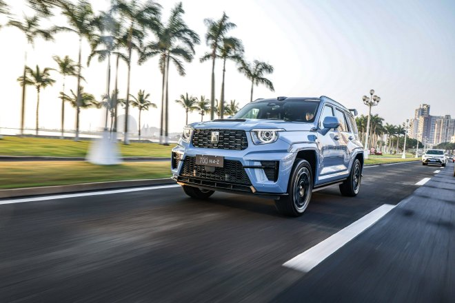 硬派SUV到底好在哪？试驾坦克700 Hi4-Z