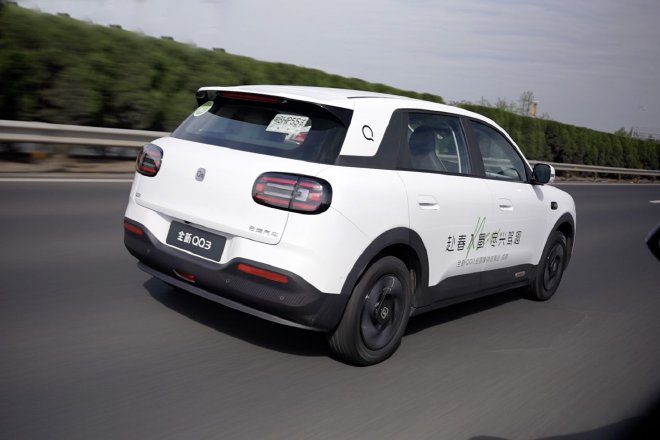 2米7轴距配后置后驱 奇瑞全新QQ3试驾体验