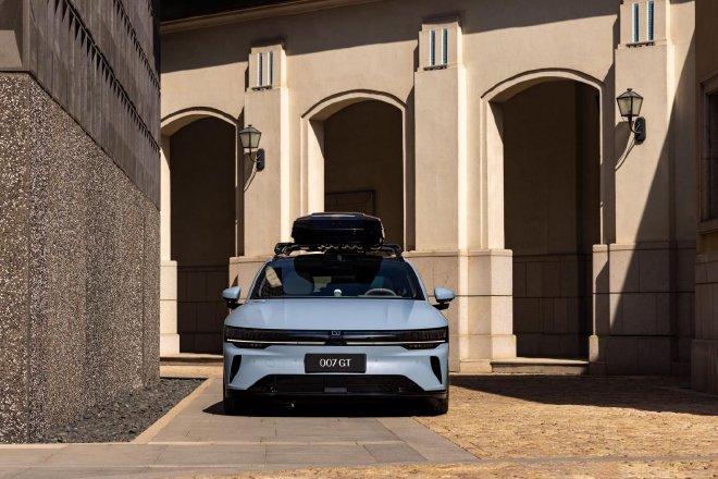 极氪焕新7系正式上市 001五周年纪念版同步限量发售