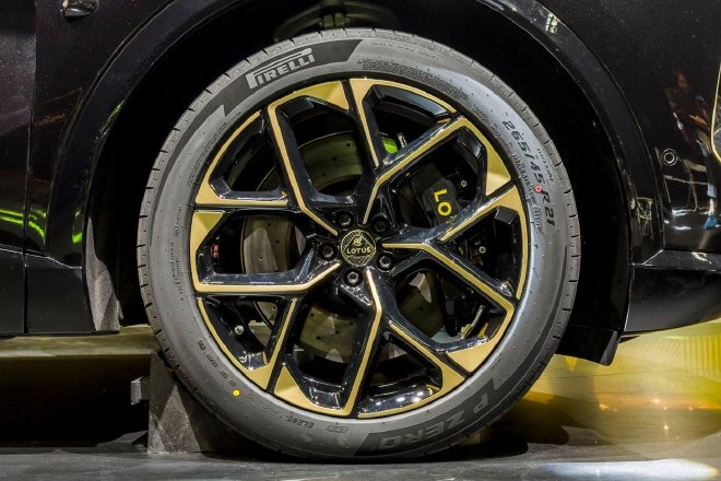 2026北京车展：莲花For Me黑金限量版上市63.8万元