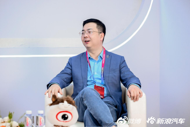 奕境汽车品牌总经理助理 程劲文