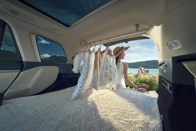 以用户体验为核心：岚图泰山X8预售发布会专访