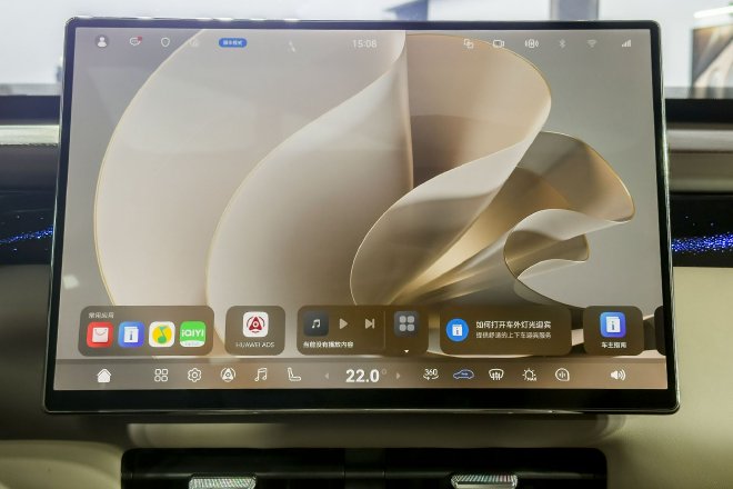 东风奕派M8全球首发 智能六座SUV的革新之作