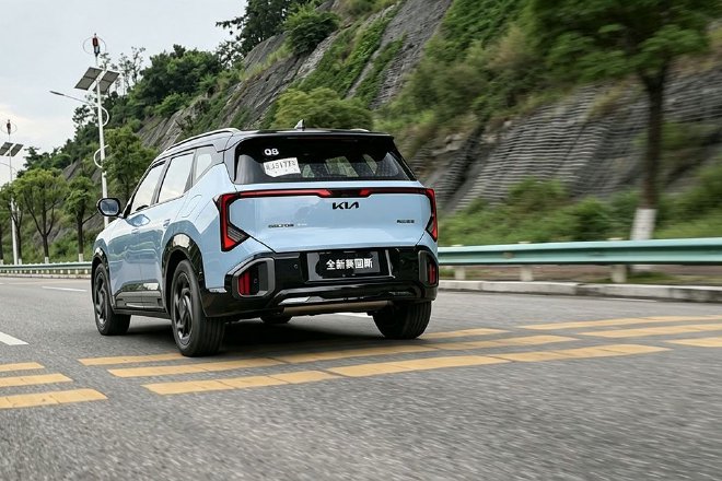 小型SUV全能选手 试驾全新起亚赛图斯-新浪汽车