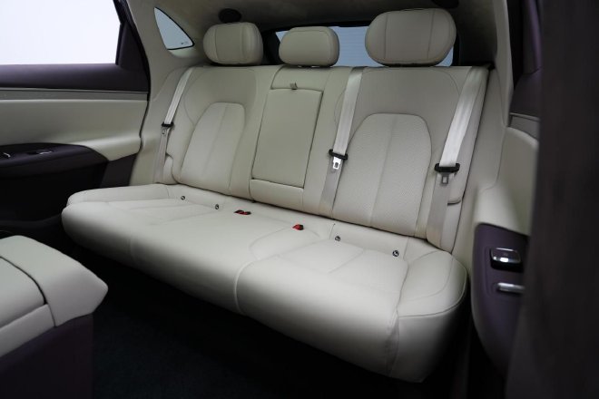极狐阿尔法T7静态体验 20万级全能轿跑SUV