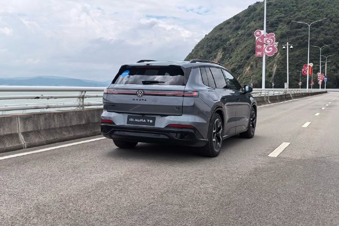 更接地气的德味SUV 抢先体验一汽大众ID.AURA T6