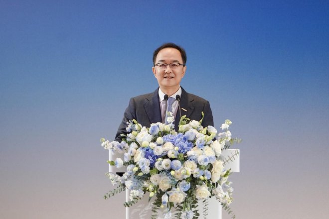 吉利与蔚来深化充换电合作，共算补能这笔账