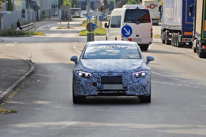 保时捷Taycan挑战者 奔驰EQS原型车路试谍照