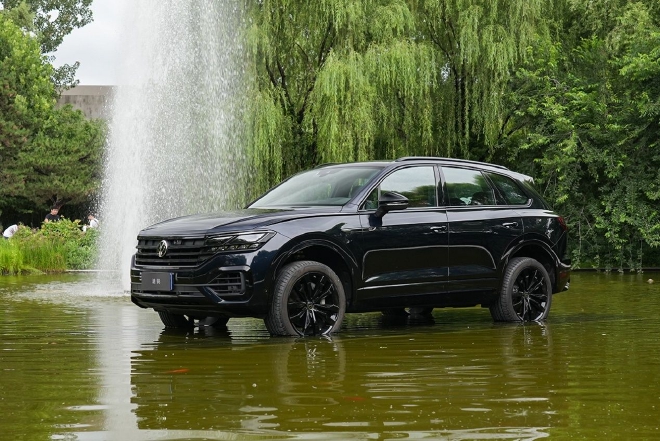 三代车型二十载 品鉴途锐20周年特别版