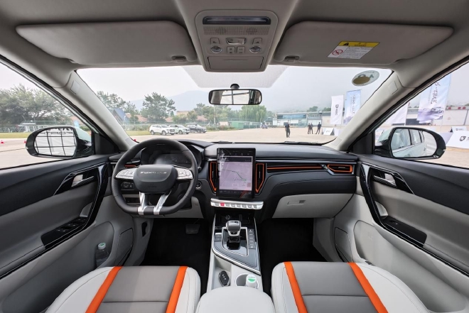 动力充沛空间足 风行T5马赫版试驾体验