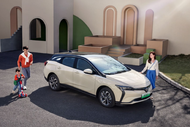 别克微蓝6焕新升级450km车型上市 售价11.28-11.78万元