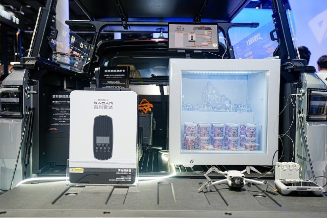 2025广州车展：吉利新能源皮卡携生态产品PSP380放电器亮相