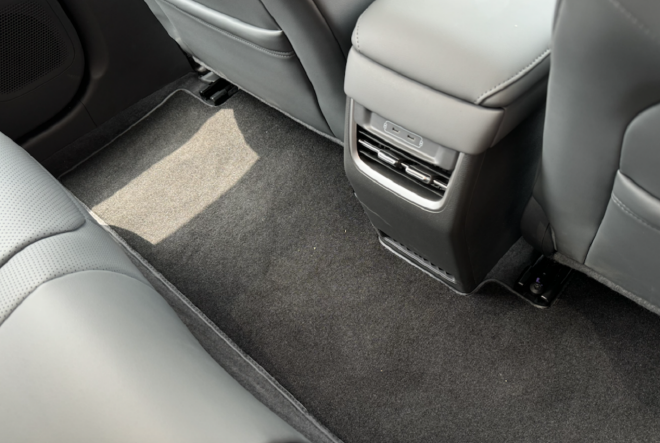 给年轻人的惊喜：小鹏MONA M03内饰体验