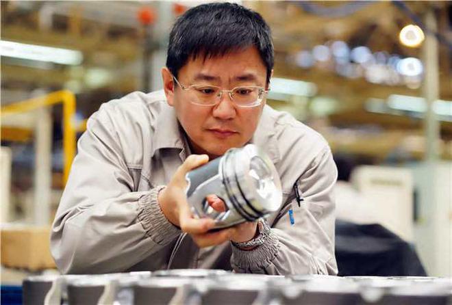 两会|鹿新弟：统筹规划、因地制宜制定和调整《国家职业资格目录》