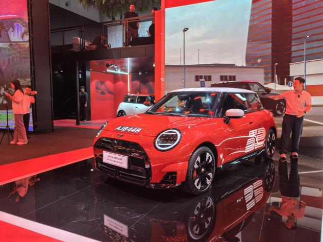 2025成都车展：MINI展台多车亮相