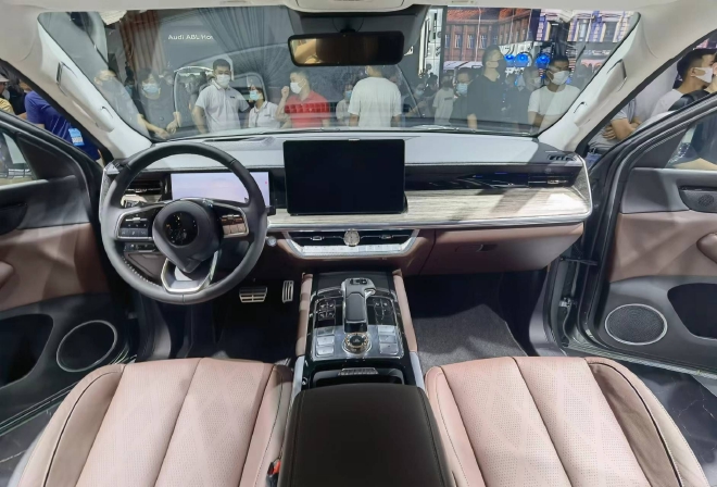 2022成都车展：长城炮高性能豪华皮卡山海炮正式亮相