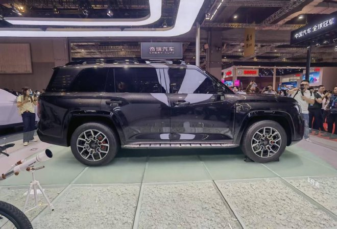 2025上海车展：奇瑞瑞虎9L概念车正式亮相