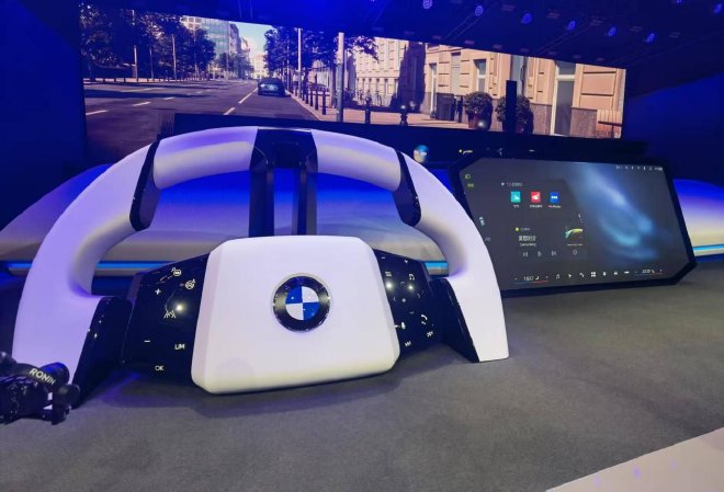 2025上海车展：体验宝马超感智能座舱